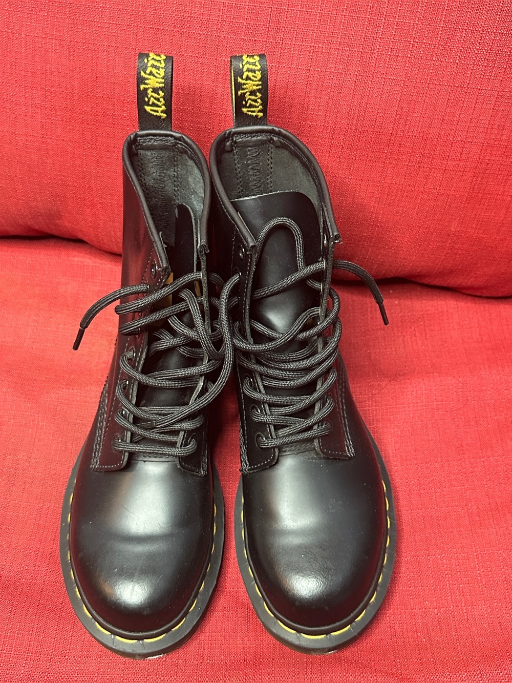Dr. Martens 1460W Black Leather 8-Eye Boots Women’s Size 7 🖤